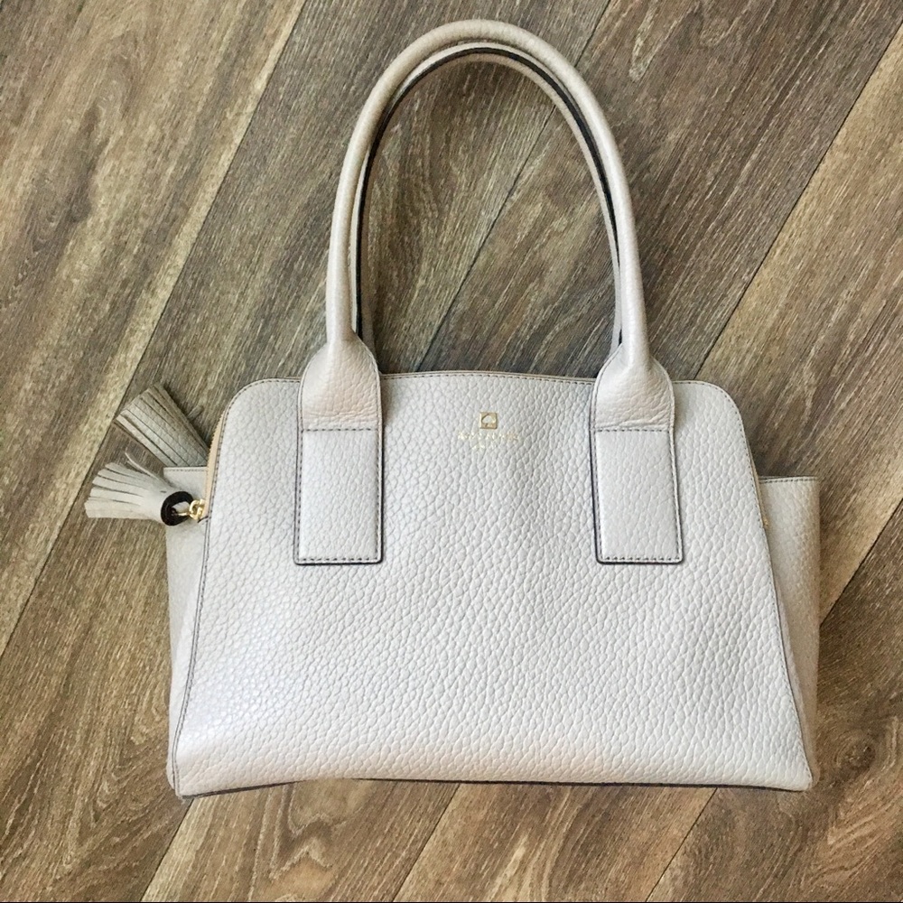 KATE SPADE Lydia Southport Avenue Grey/Beige Bag🎀